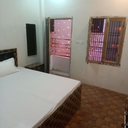 Shivaay Home Stay Bénarès Extérieur photo