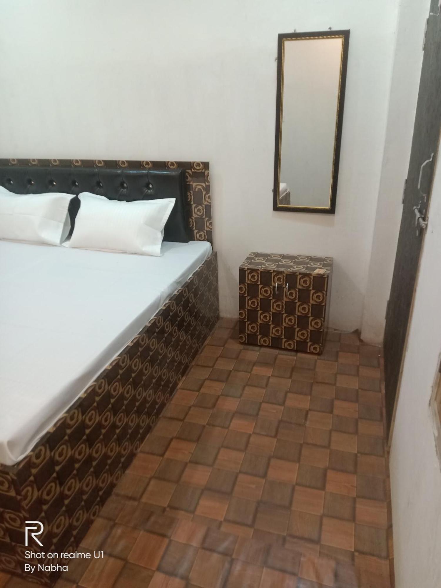 Shivaay Home Stay Bénarès Extérieur photo