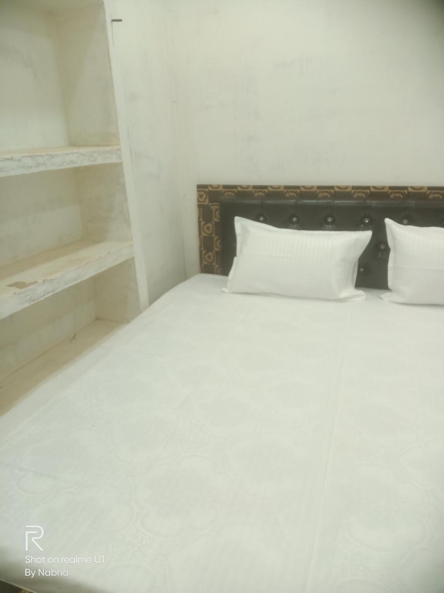 Shivaay Home Stay Bénarès Extérieur photo